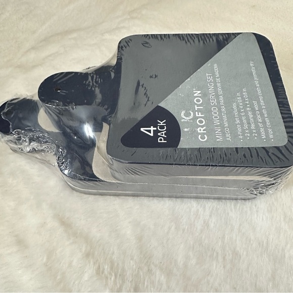New 4-Piece Crofton Mini Wood Serving Charcuterie Cutting Board Set Navy… - Picture 3 of 8